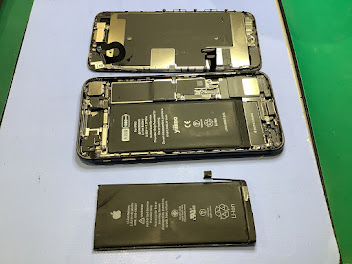 iPhone8の画面交換ならデータをそのまま・最短即日修理のスマホ修理工房ラザウォーク甲斐双葉店へ